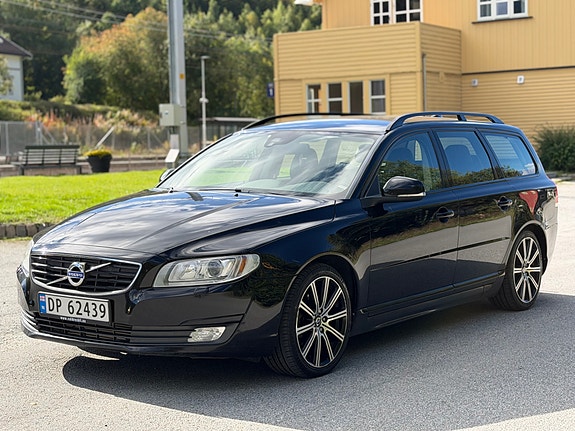 Volvo V70 2 of 18