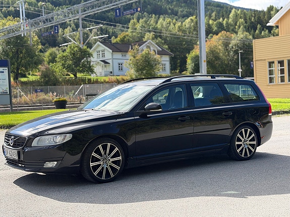 Volvo V70 3 of 18
