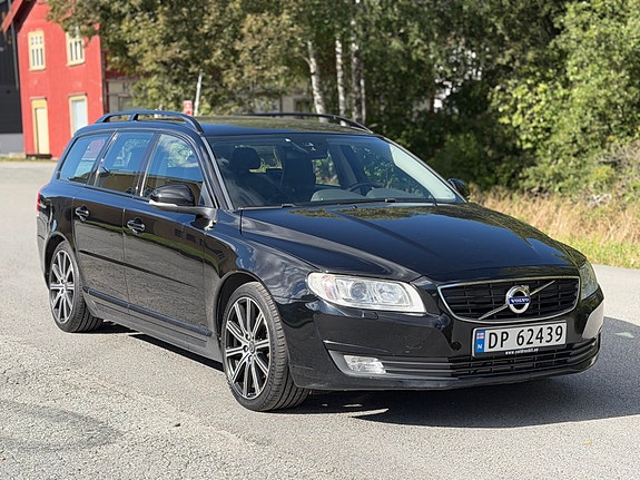 Volvo V70 8 of 18