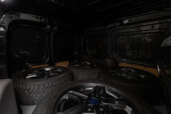 Ford Transit Connect 22 of 24