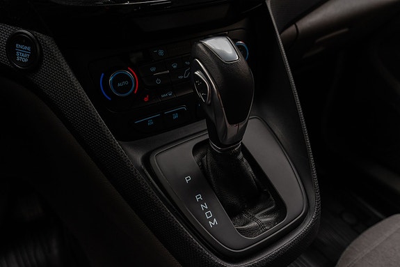 Ford Transit Connect 15 of 24