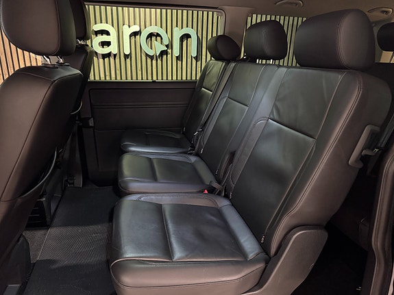 Volkswagen Caravelle 6 of 18