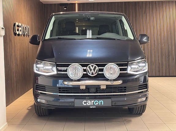 Volkswagen Caravelle 2 of 18