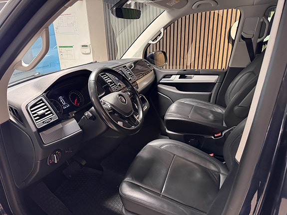 Volkswagen Caravelle 5 of 18