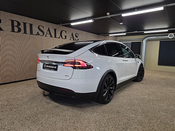Tesla Model X 10 of 30