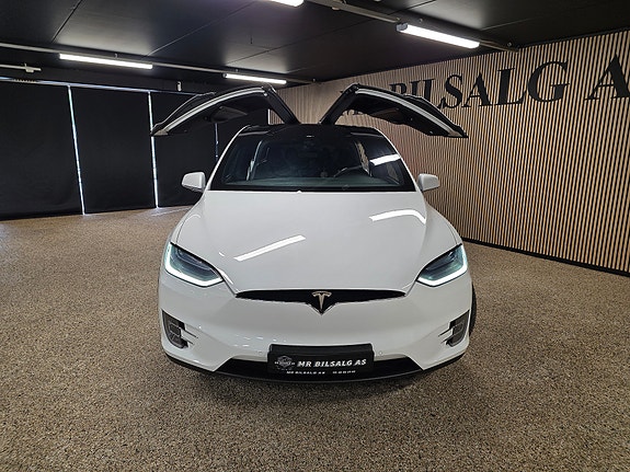 Tesla Model X 2 of 30