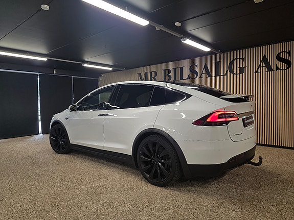Tesla Model X 6 of 30