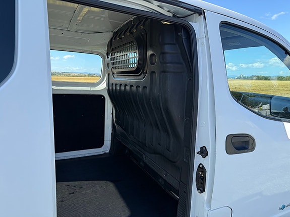 Nissan e-NV200 5 of 19