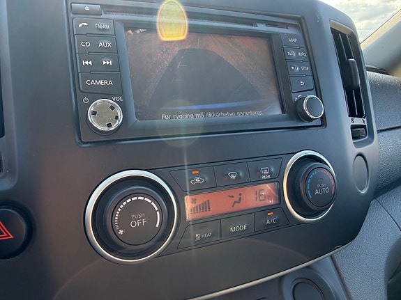 Nissan e-NV200 18 of 19