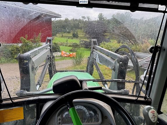 Deutz Fahr Agroplus 410 DT m/ frontlaster. 19 of 30