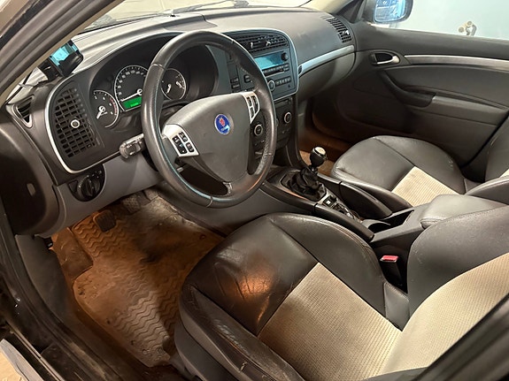 Saab 9-3 14 of 30
