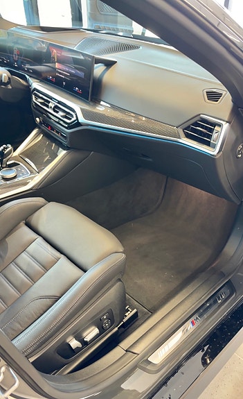 BMW i4 22 of 30