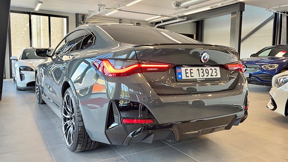 BMW i4 11 of 30