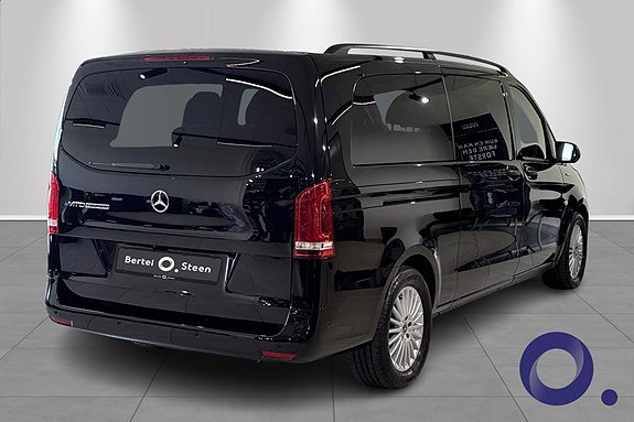 Mercedes-Benz eVito Tourer 6 of 18