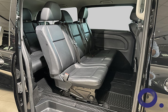 Mercedes-Benz eVito Tourer 18 of 18