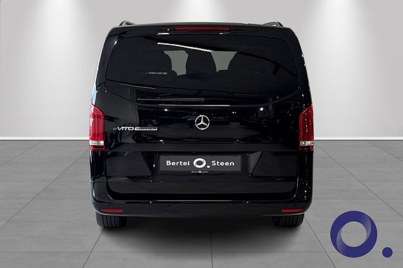 Mercedes-Benz eVito Tourer 4 of 18