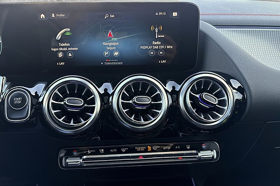 Mercedes-Benz EQA300 16 of 20