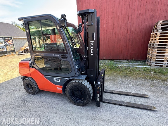 Toyota TONERO 30 06-8FD30F 3T Motvektstruck 4,7M LITE BRUKT 4 of 30