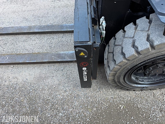 Toyota TONERO 30 06-8FD30F 3T Motvektstruck 4,7M LITE BRUKT 9 of 30