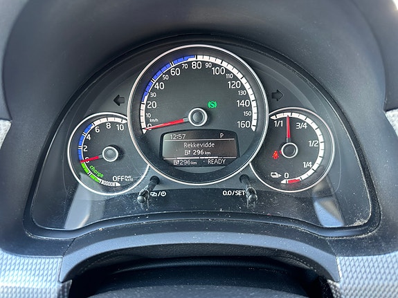Volkswagen UP! 11 of 15