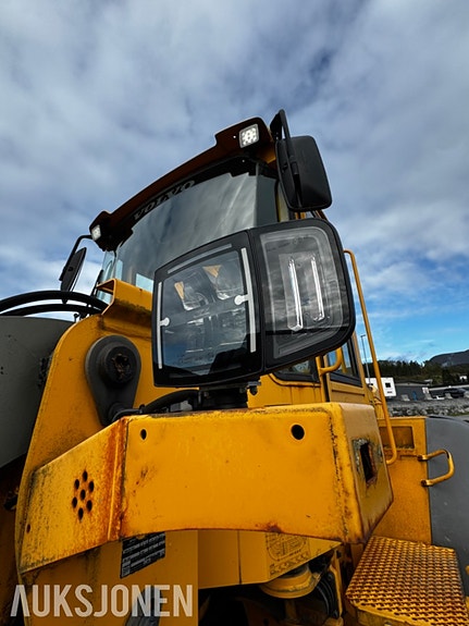 Volvo L60E Hjullaster - Tilleggshydraulikk - Skuffe - Diagonalskjær - Sertifisert til august 2026 18 of 30