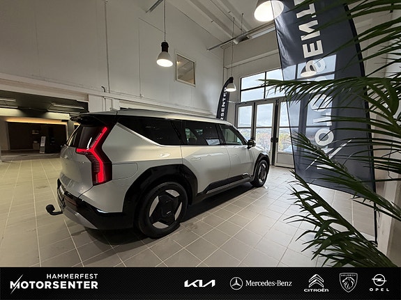 Kia EV9 5 of 30