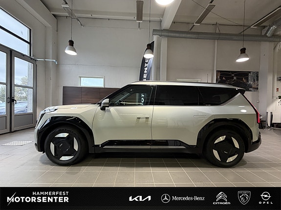 Kia EV9 3 of 30