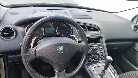 Peugeot 5008 4 of 9