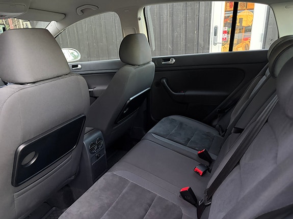 Volkswagen Golf Plus 23 of 29