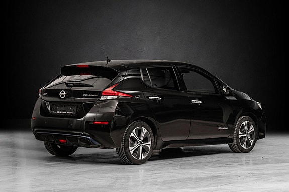 Nissan Leaf 11 of 28