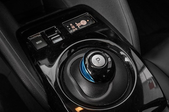 Nissan Leaf 26 of 28