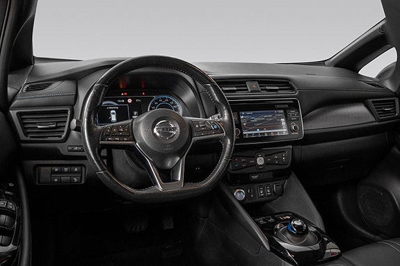 Nissan Leaf 15 of 28