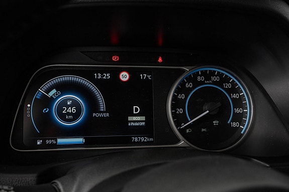 Nissan Leaf 20 of 28