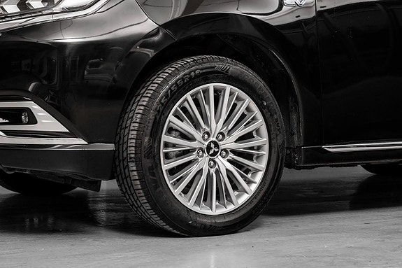 Mitsubishi Outlander 3 of 29