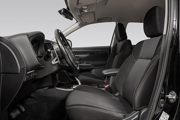 Mitsubishi Outlander 13 of 29