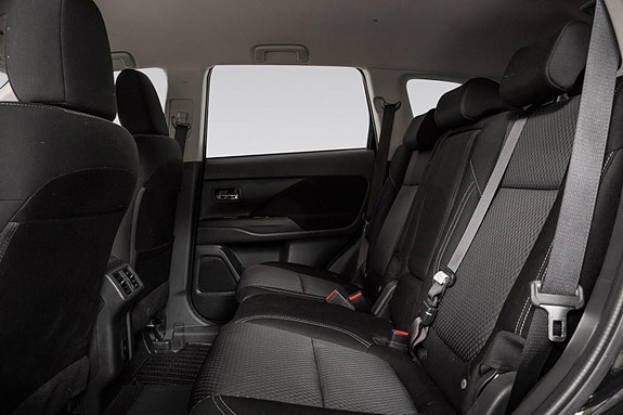 Mitsubishi Outlander 29 of 29