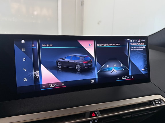 BMW iX 25 of 28