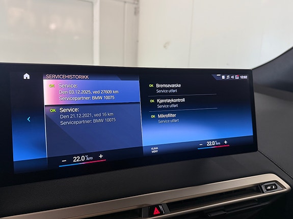 BMW iX 27 of 28