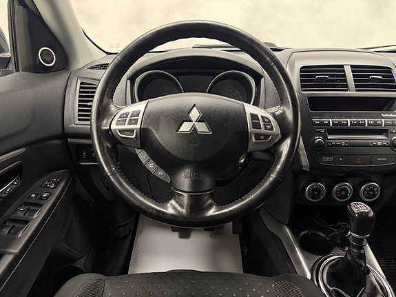 Mitsubishi ASX 15 of 30