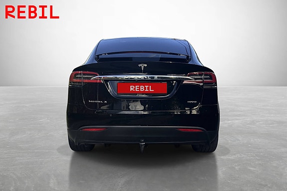 Tesla Model X 5 of 21