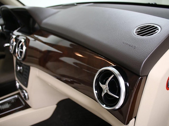 Mercedes-Benz GLK220 21 of 30
