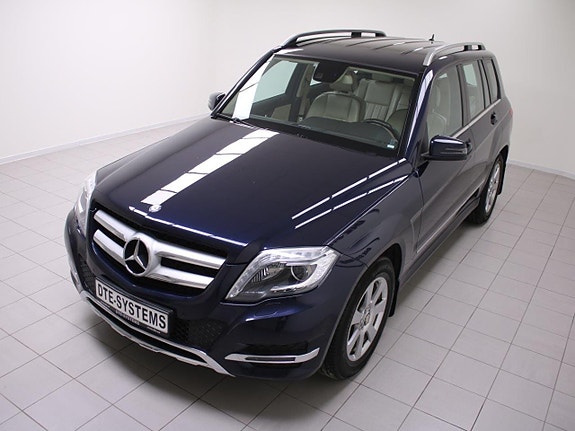Mercedes-Benz GLK220 17 of 30