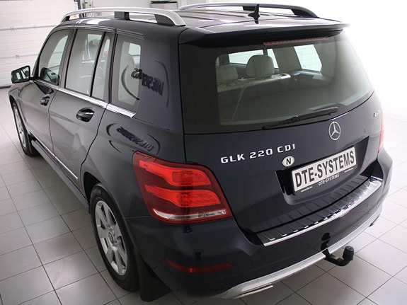 Mercedes-Benz GLK220 13 of 30