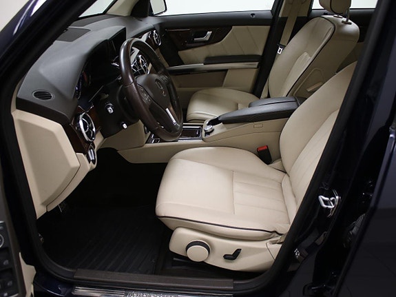 Mercedes-Benz GLK220 4 of 30