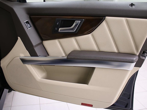 Mercedes-Benz GLK220 23 of 30
