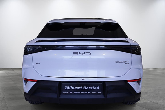 BYD Sealion 7 4 of 30