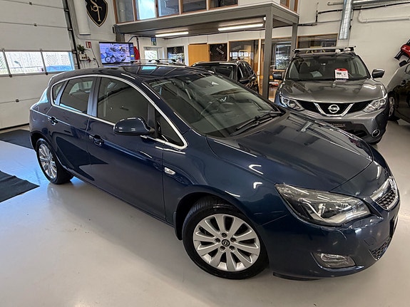 Opel Astra 4 of 30