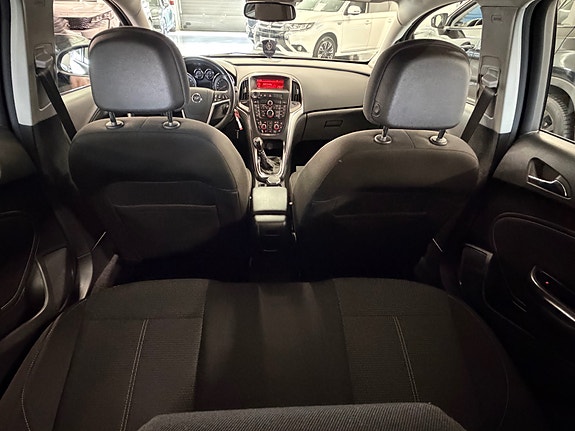 Opel Astra 13 of 30