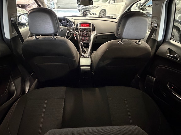 Opel Astra 14 of 30