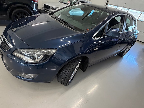 Opel Astra 10 of 30